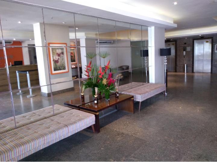 Golden Flat Beira Mar 1655 Aparthotel